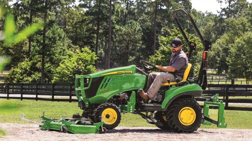 Top Compact Tractor Features For Small Farms